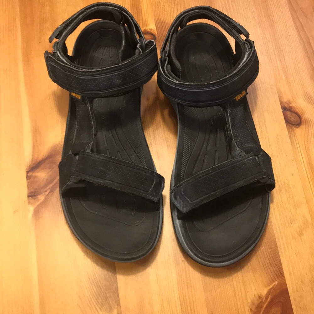 Teva Strata Universal